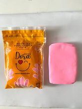 Load image into Gallery viewer, MAMA DORA COLORED PORCELAIN