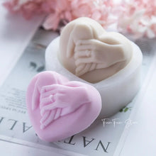 Carica l&#39;immagine nel visualizzatore di Gallery, Molds CUORE CON MANI
