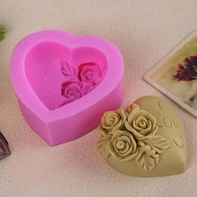 Carica l&#39;immagine nel visualizzatore di Gallery, Molds Motivo cuore con rose
